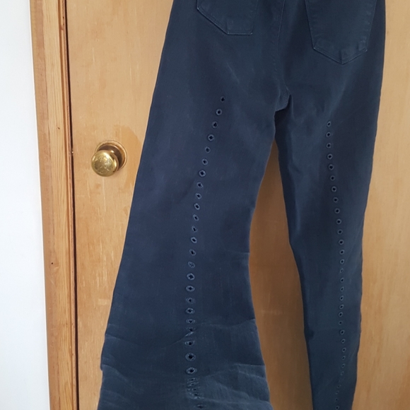 Unique hole punch detailed skinny - Picture 5 of 6